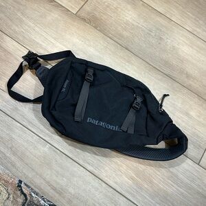 Patagonia sling bag